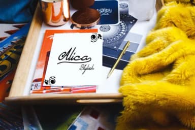 Alica Font by F2 Gallery — Script Handwritten Font — thumbnail 5