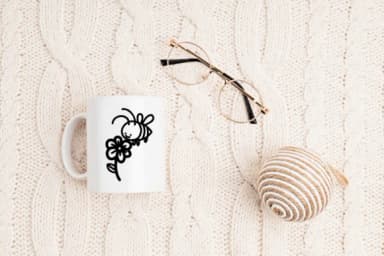 Bee by Chonada — Dingbats Font — thumbnail 7