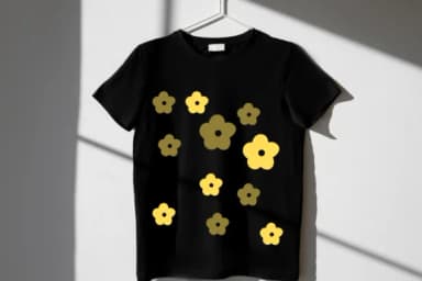 Bee and Flower by Sontaya — Dingbats Font — thumbnail 6