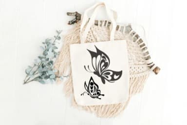 Butterfly by PraewDesigns — Dingbats Font — thumbnail 7