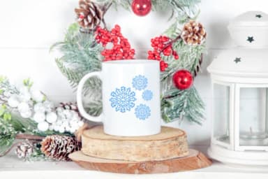 Christmas Snowflakes by Natchuta — Dingbats Font — thumbnail 5