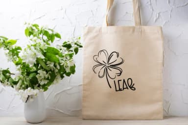 Clover Leaf by Sirinart — Dingbats Font — thumbnail 5