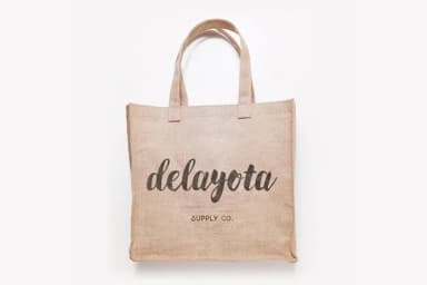 Delayota Font by Wowok Prast — Script Handwritten Font — thumbnail 6