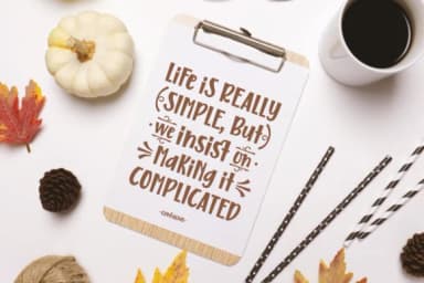 Free Monday Font by Situjuh — Script Handwritten Font — thumbnail 3