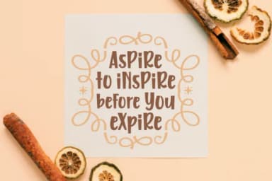 Free Monday Font by Situjuh — Script Handwritten Font — thumbnail 4