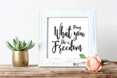 Holyhand Font by Dhan Studio — Script Handwritten Font — thumbnail 5