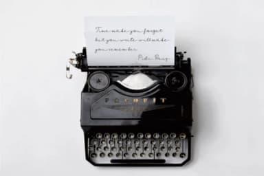 Monochrome Font by Fikryal Studio — Script Handwritten Font — thumbnail 4