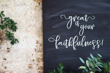 Schiffen Script Font by Youngtype — Script Handwritten Font — thumbnail 5