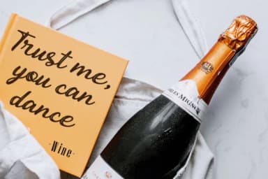 Yulia Light Font by RochArt — Script Handwritten Font — thumbnail 3