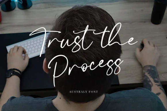Australy Font by Maulana Creative — Script Handwritten Font — thumbnail 4