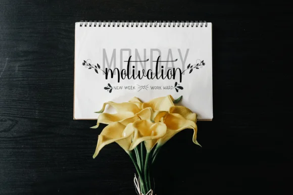 Azelia Font by Rt Creative — Script Handwritten Font — thumbnail 4