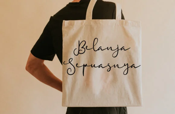 Beutroh Font by Fontysia — Script Handwritten Font — thumbnail 2