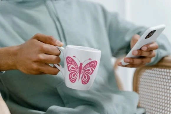 Butterfly Bliss by MOMAT THIRTYONE — Dingbats Font — thumbnail 3
