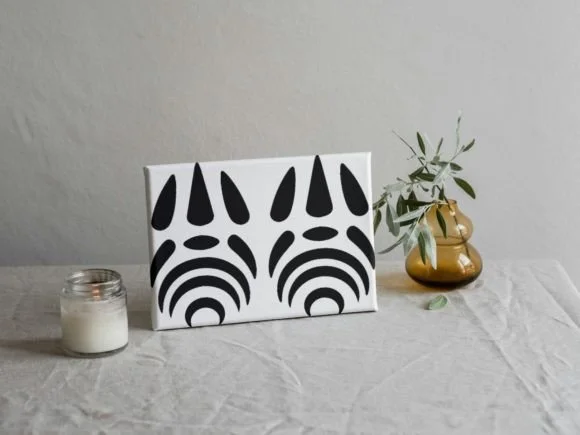 Cat Paws by MOMAT THIRTYONE — Dingbats Font — thumbnail 8