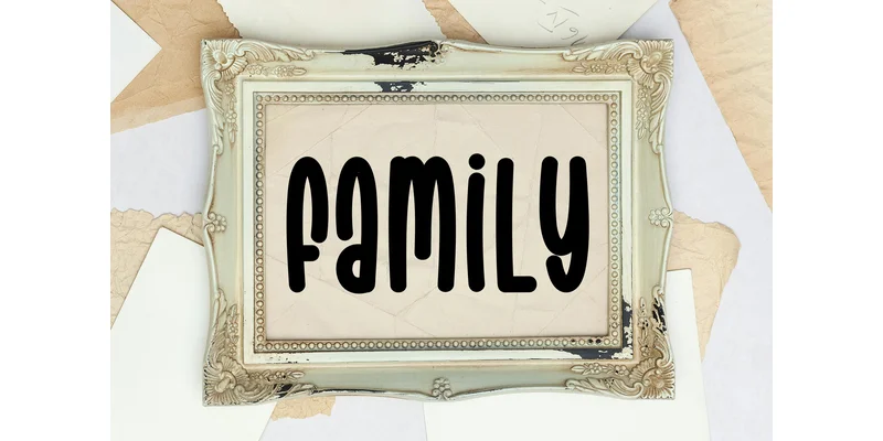 Handsome Font by KC Production — Display Font — thumbnail 4