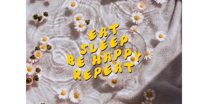 Happy Weekend Font by Issie_Studio — Display Font — thumbnail 2
