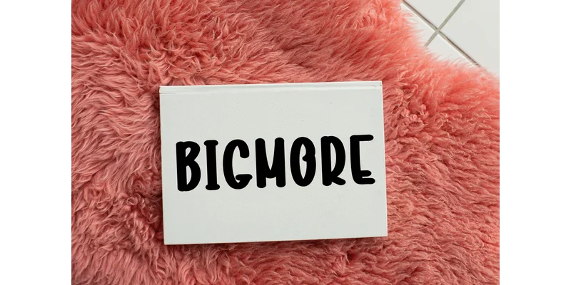 Holicare Font by KC Production — Display Font — thumbnail 4