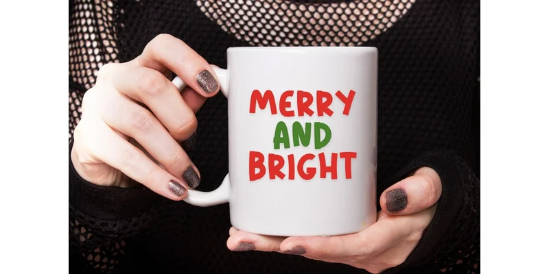 Merry Twinkle Font by Minimalist Eyes — Display Font — thumbnail 6