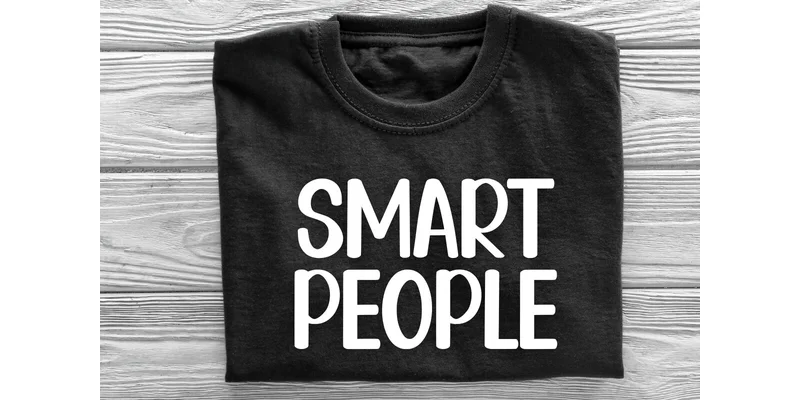 People Charming Font by Minimalist Eyes — Display Font — thumbnail 4
