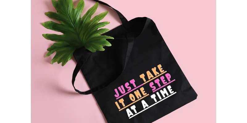 School Highland Font by Minimalist Eyes — Display Font — thumbnail 5