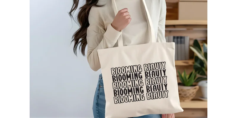 Wiggly Bloom Font by Letterayu — Display Font — thumbnail 2