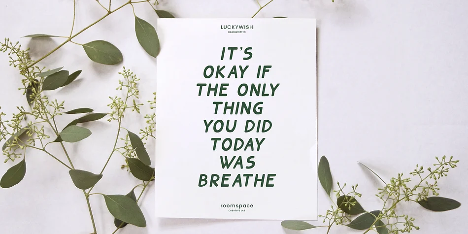 Luckywish by roomspace — Display Font — thumbnail 4
