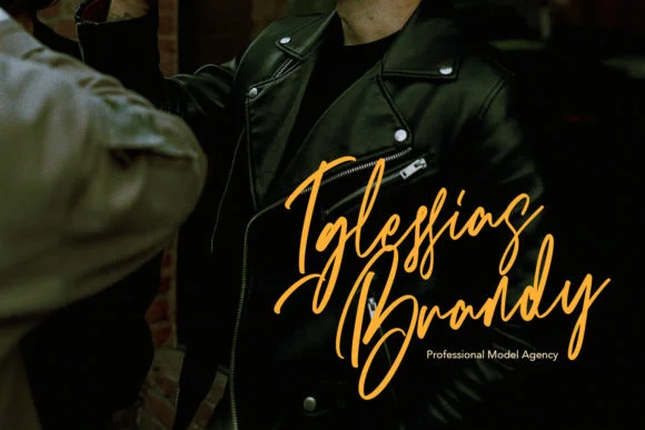 Heavenllys Font by Maulana Creative — Script Handwritten Font — thumbnail 4