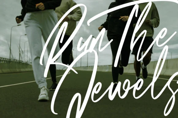 Heavenllys Font by Maulana Creative — Script Handwritten Font — thumbnail 6