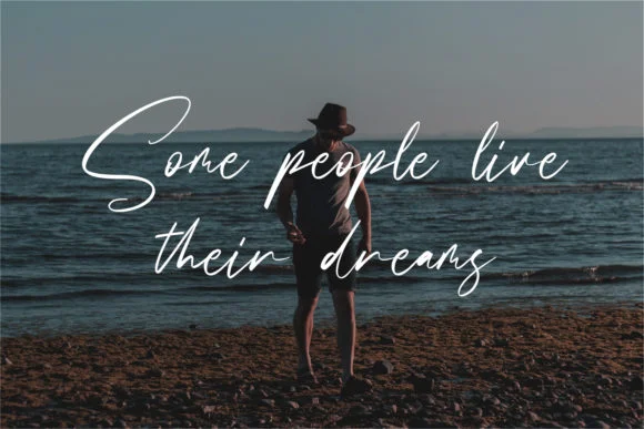 Hignatures Font by Maulana Creative — Script Handwritten Font — thumbnail 2