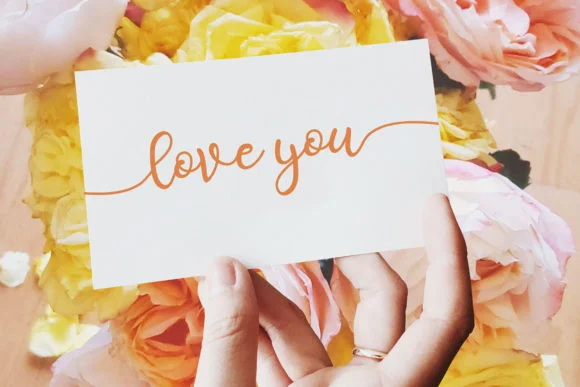 La Mas Bonita Font by RT Studio — Script Handwritten Font — thumbnail 6