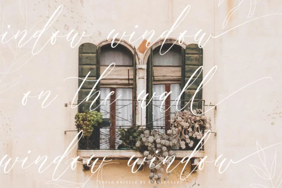 Layla Brielle Font by etigletters — Script Handwritten Font — thumbnail 2