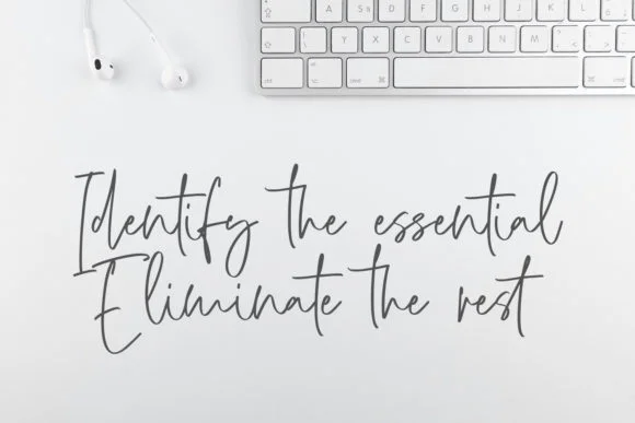 Lillyanstar Font by Maulana Creative — Script Handwritten Font — thumbnail 2