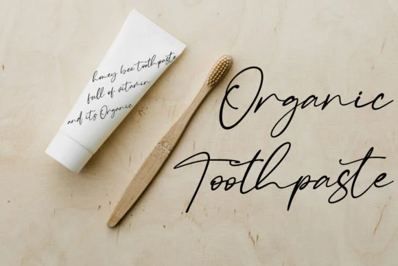 Raliscka Font by Maulana Creative — Script Handwritten Font — thumbnail 7