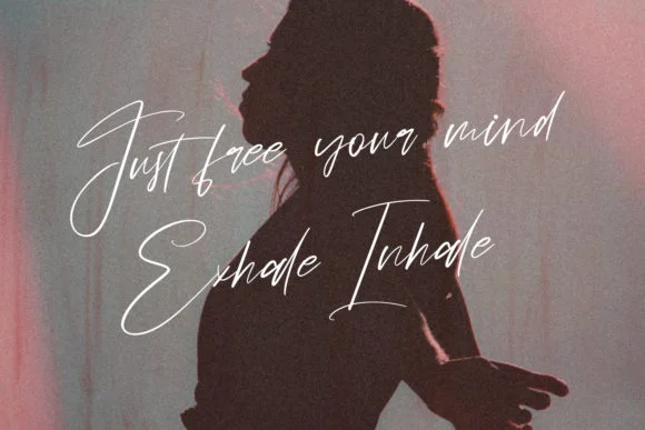 Schwitz Signature Font by Maulana Creative — Script Handwritten Font — thumbnail 2
