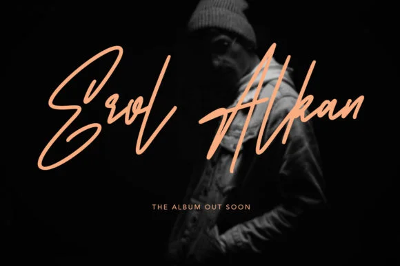 Stereomantic Font by Maulana Creative — Script Handwritten Font — thumbnail 9